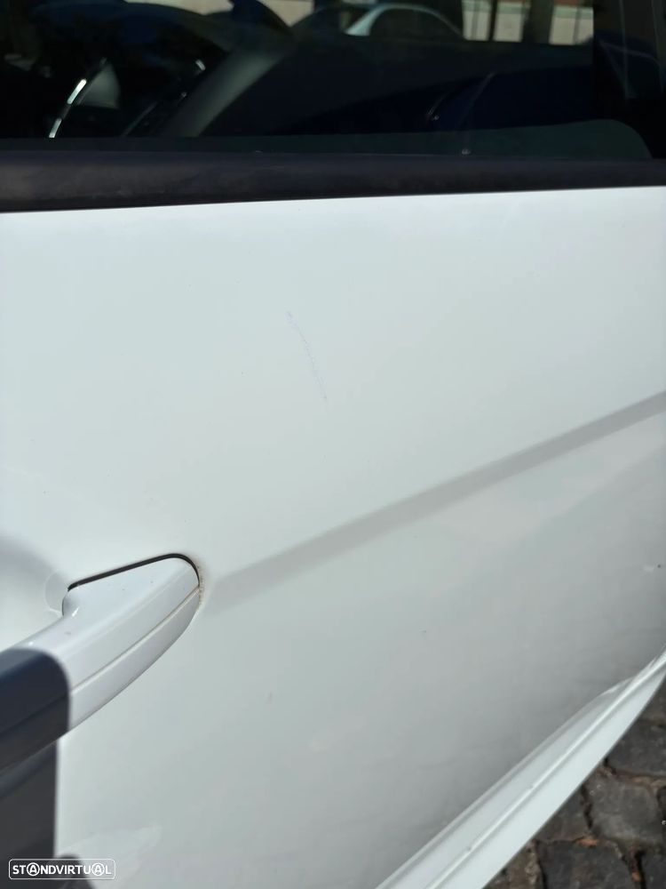 Ford Focus 2.0 EcoBoost ST - 16