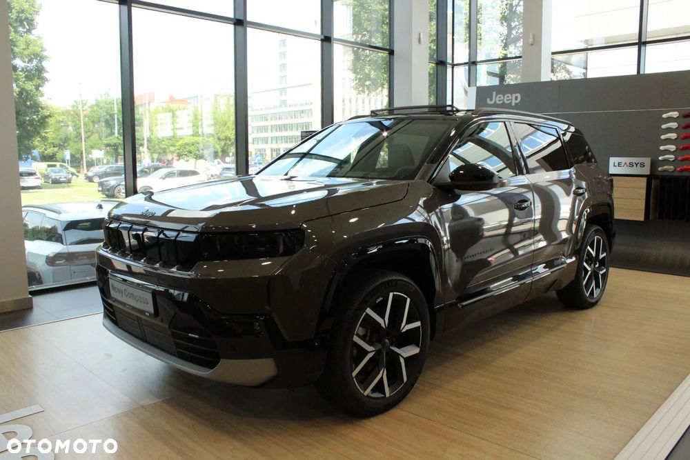Jeep Compass 73.7kWh Standard Range First Edition FWD - 8