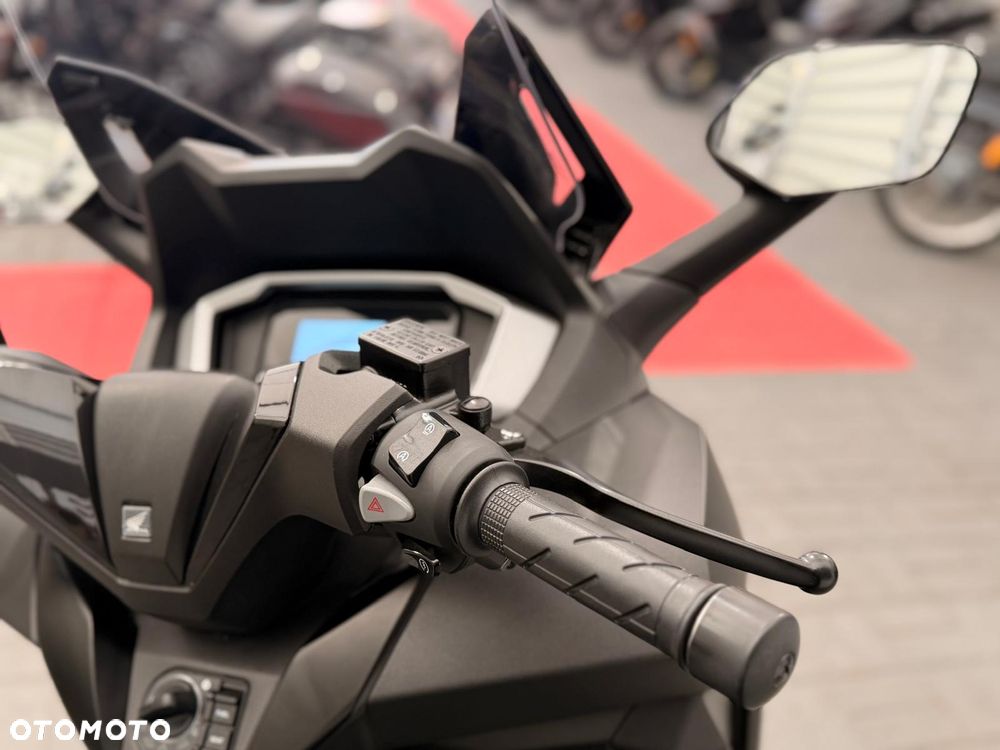 Honda NSS - 9