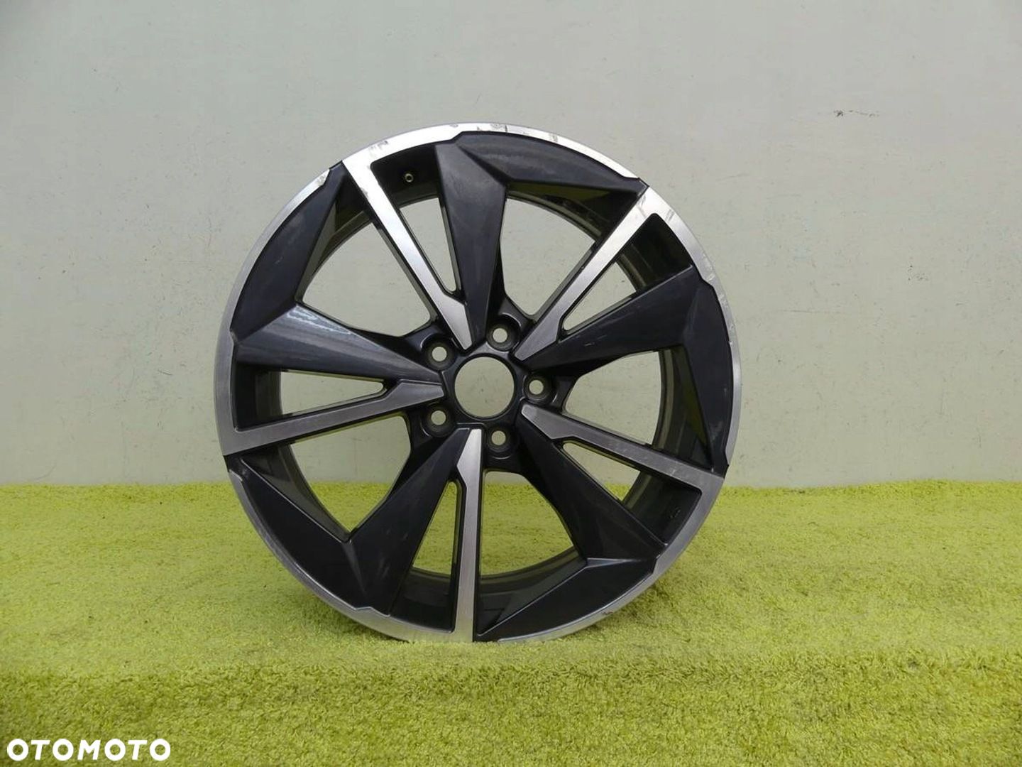 Felga Nissan Qashqai 2 II J11 Juke 7.5x19 ET45 NR21 5x114.3 - 1