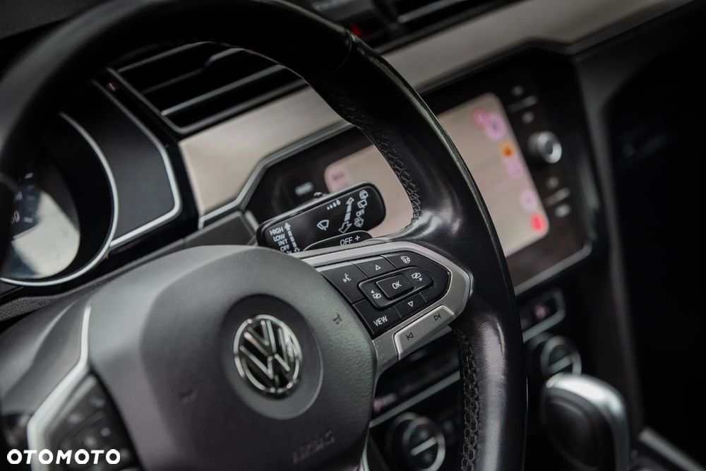 Volkswagen Passat 2.0 TDI SCR (BlueMotion Tech) 4Mot DSG Highline - 11