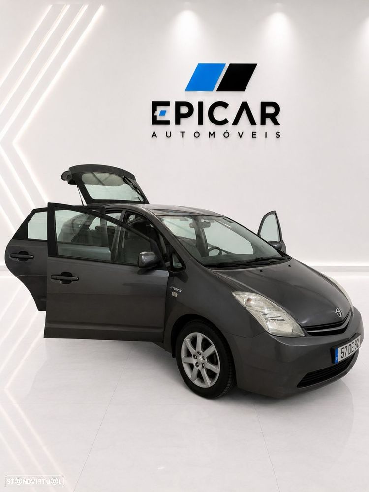 Toyota Prius - 7