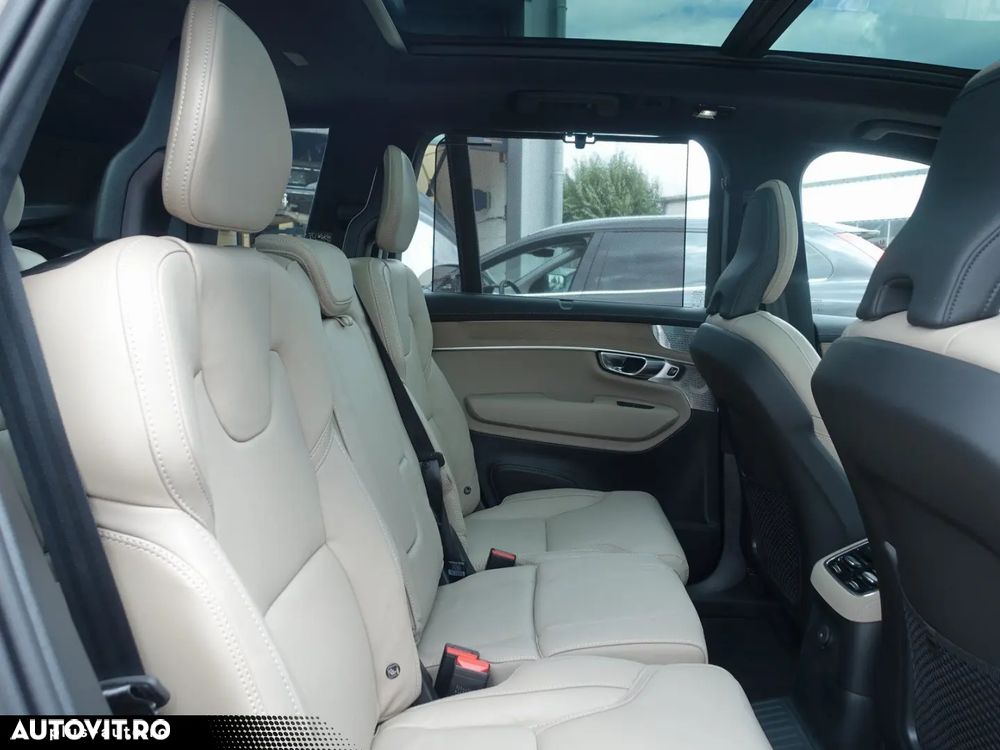 Volvo XC 90 T8 AWD Ultra Bright - 12