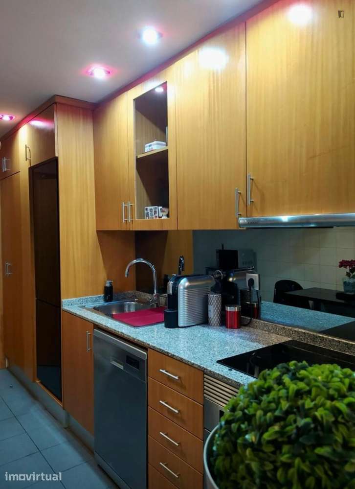 Apartamento com 1 quartos - localizado em Valongo Porto - Grande imagem: 4/51