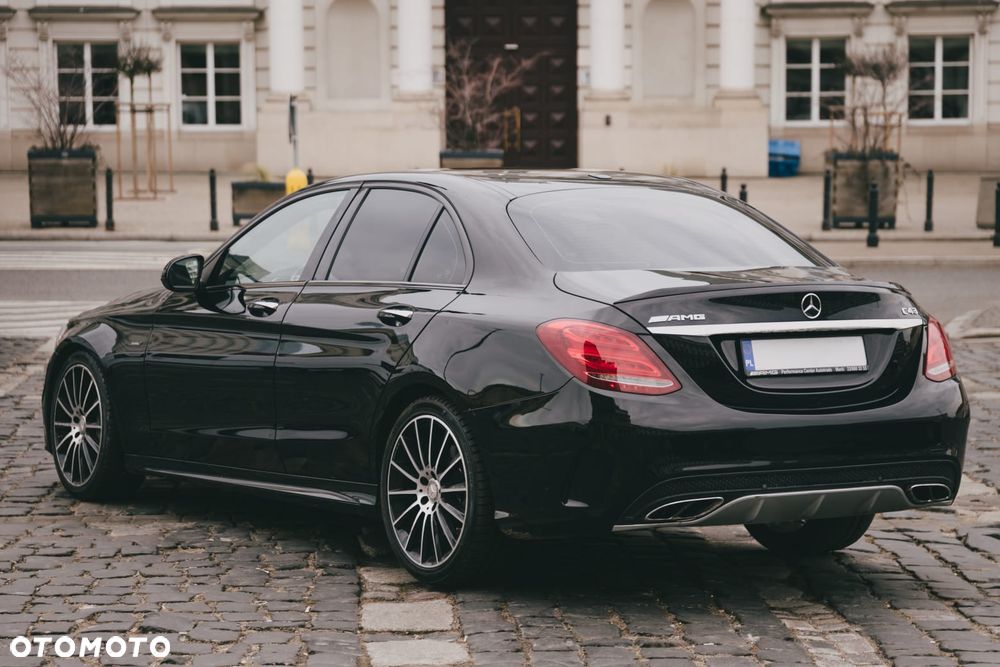 Mercedes-Benz Klasa C 450 AMG 4Matic 7G-TRONIC - 6