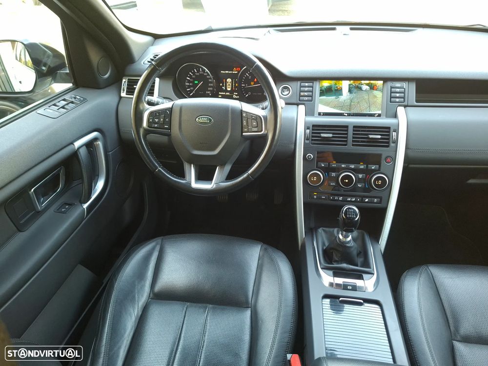 Land Rover Discovery Sport TD4 HSE Luxury - 28