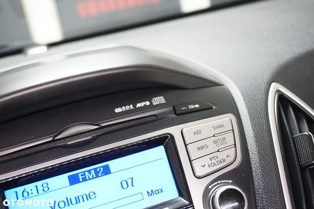 Hyundai ix35 1.7 CRDi 2WD blue Comfort - 29