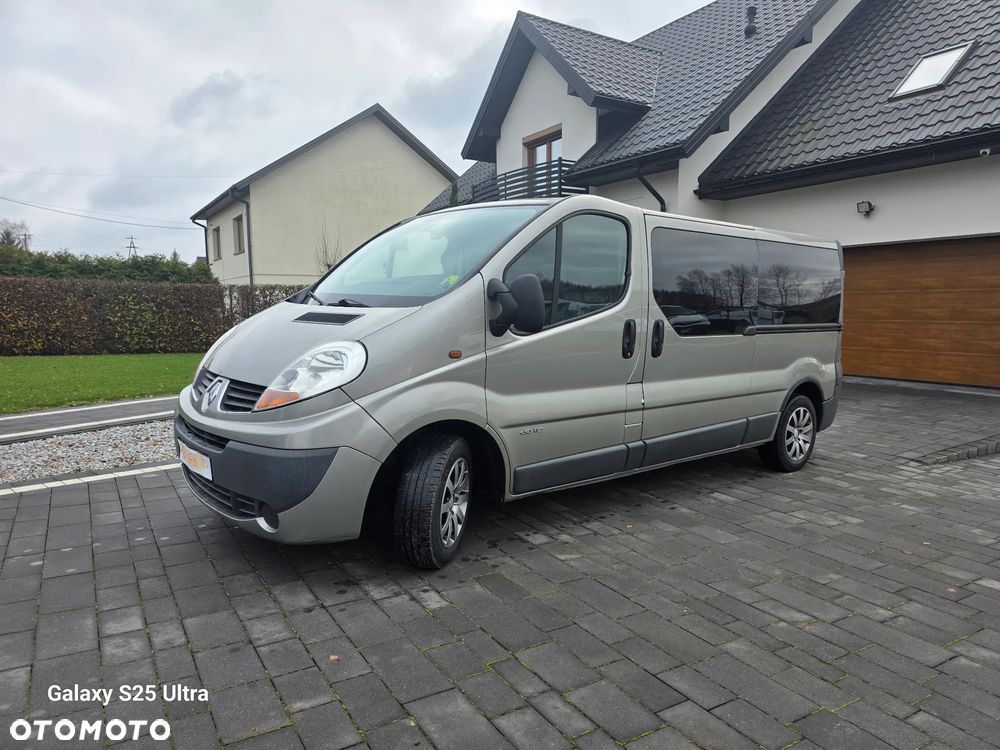 Renault Trafic - 1