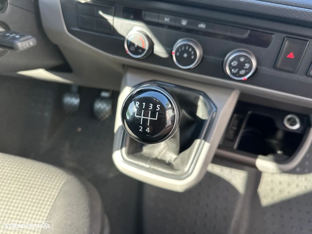 VW Transporter 2.0 TDi Business - 13