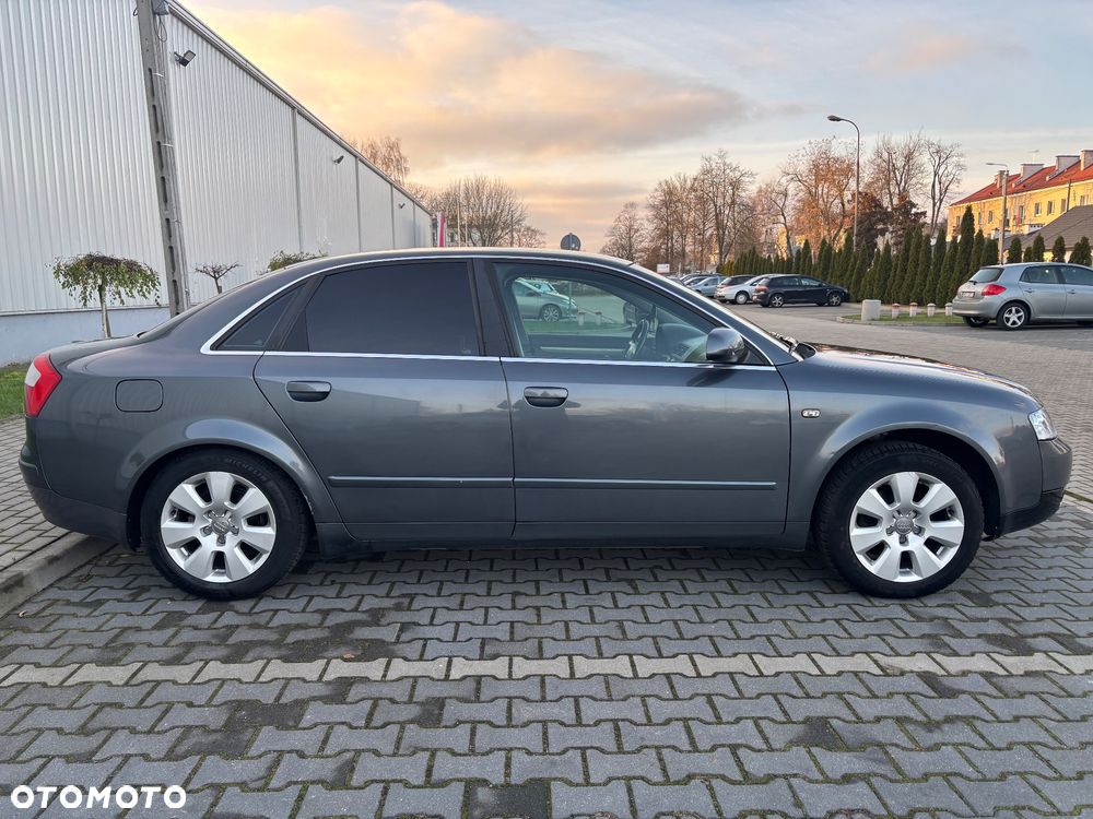 Audi A4 Limousine - 2