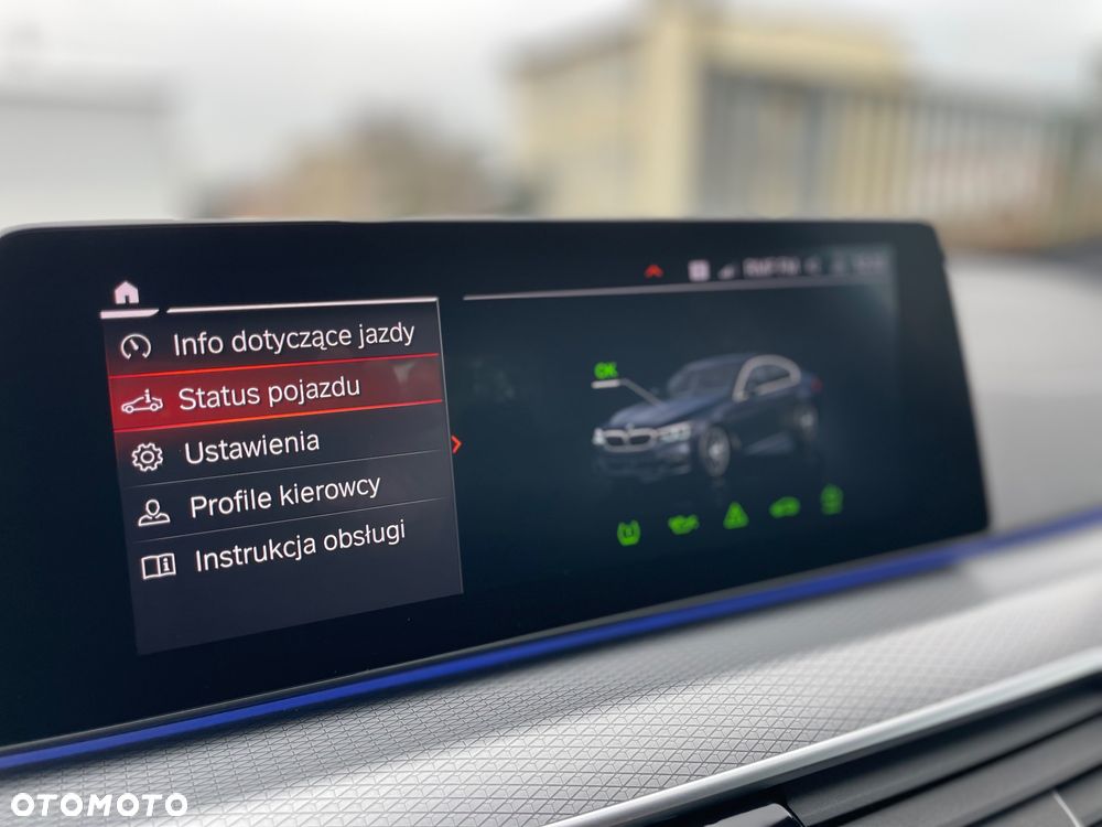 BMW Seria 5 520d xDrive M Sport sport - 38