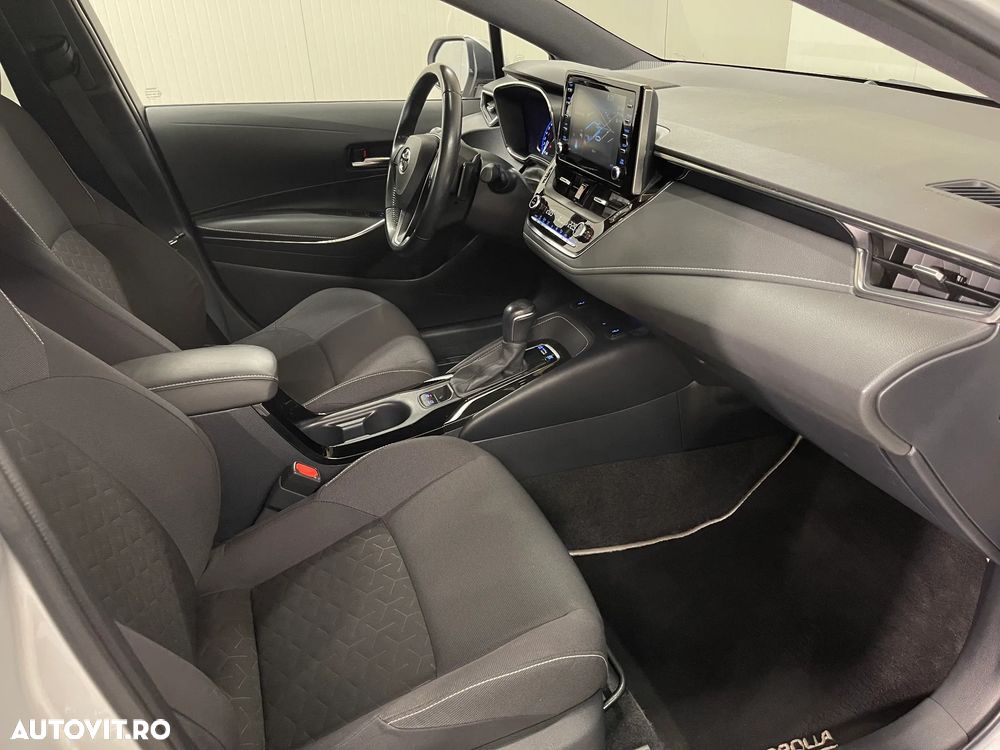 Toyota Corolla 2.0 HSD TS Exclusive - 10