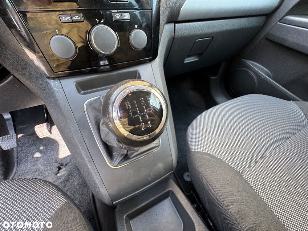 Opel Zafira 1.6 Cosmo - 10