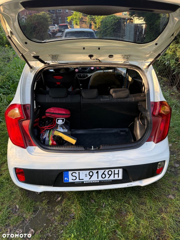 Kia Picanto 1.2 L - 6