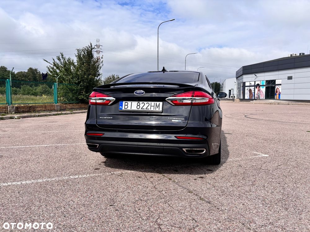 Ford Fusion - 7