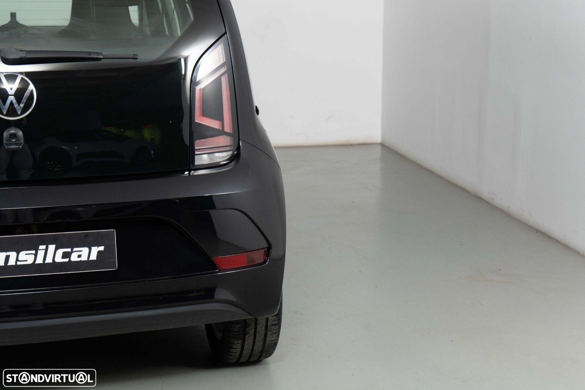 VW Up! 1.0 Move Color - 15