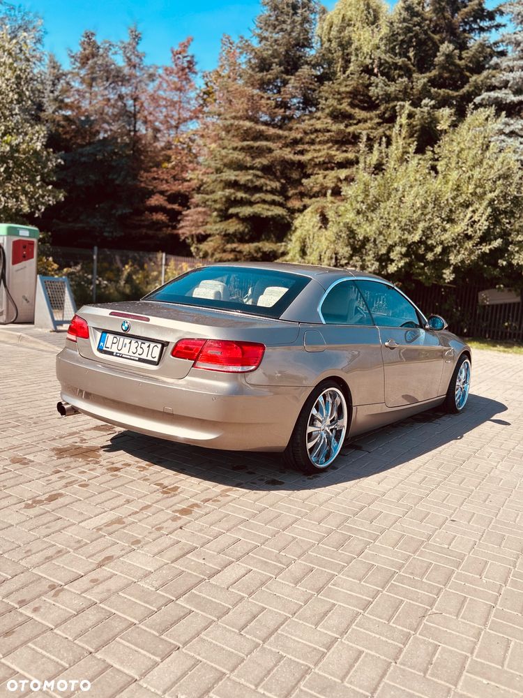 BMW Seria 3 325i - 5