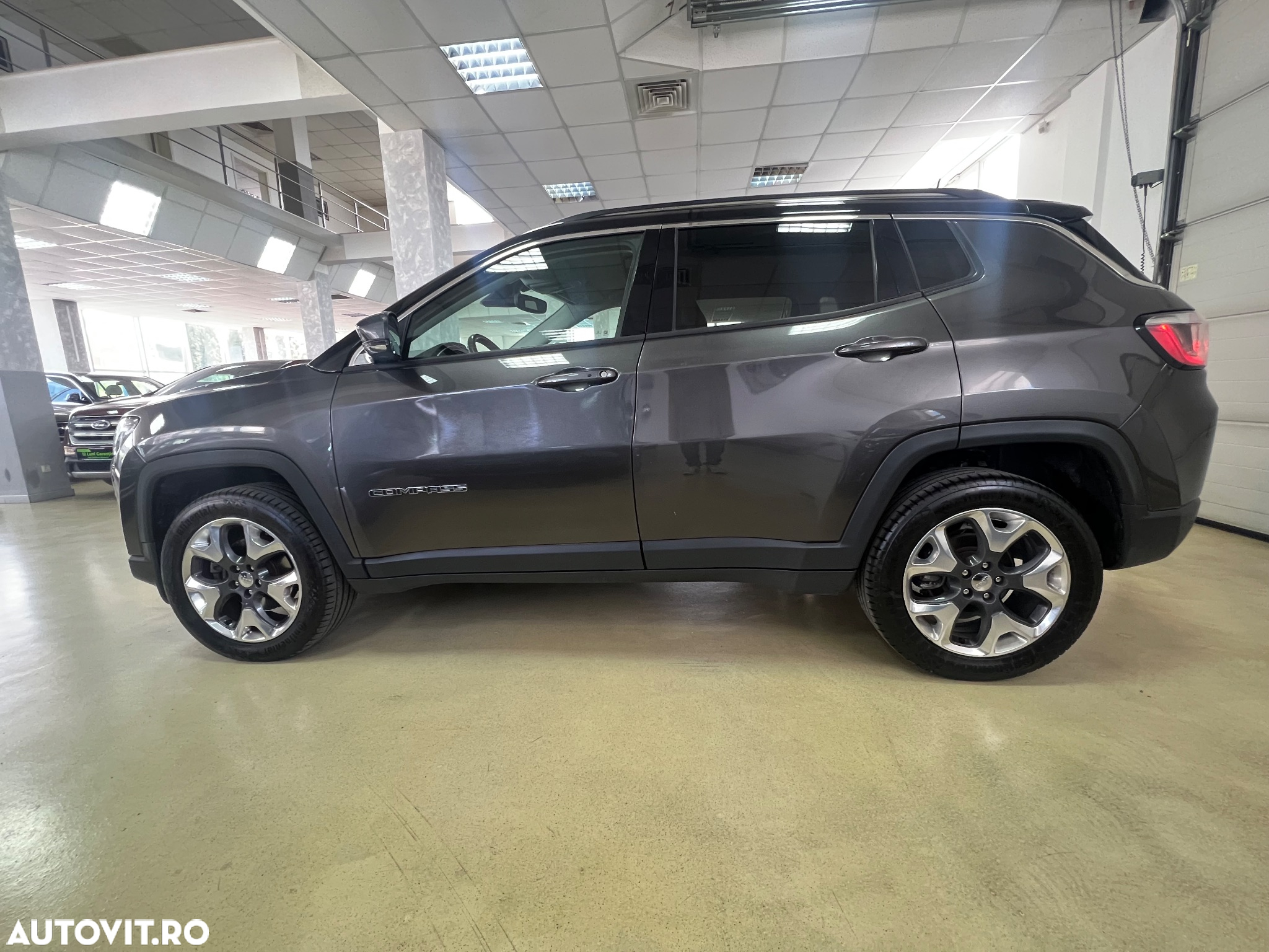 Jeep Compass 2.0 M-Jet 4x4 AT Limited - 12