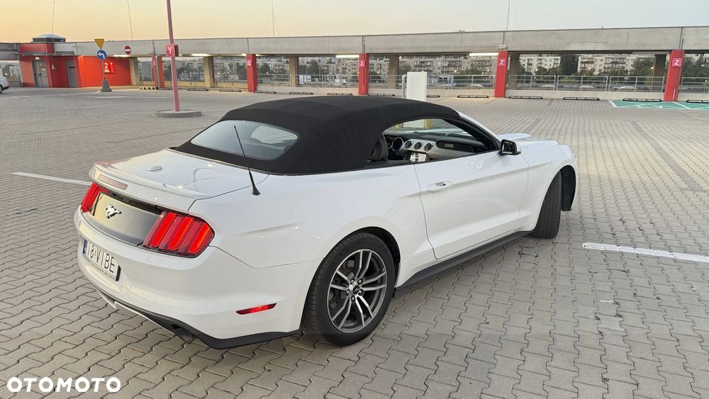 Ford Mustang Cabrio 2.3 Eco Boost - 28