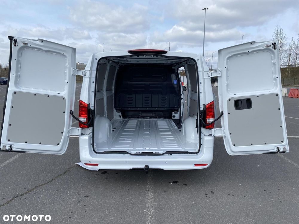 Mercedes-Benz Vito - 21