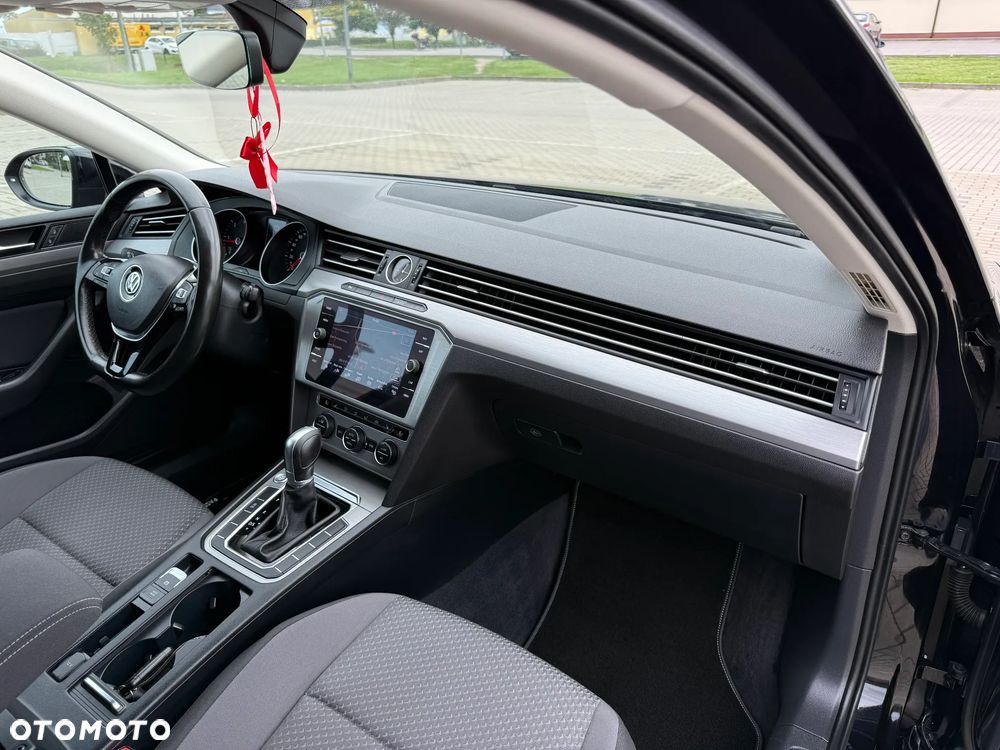 Volkswagen Passat 2.0 TDI SCR Highline DSG - 15