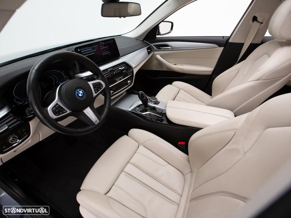 BMW 520 e - 8