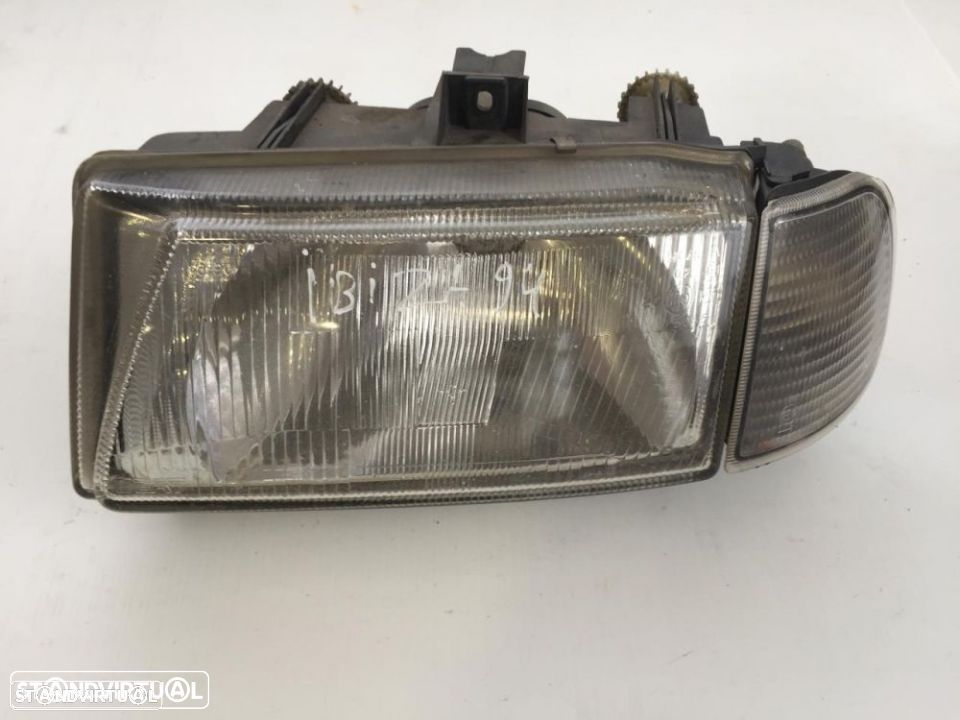 farol frente esquerdo seat ibiza - 1