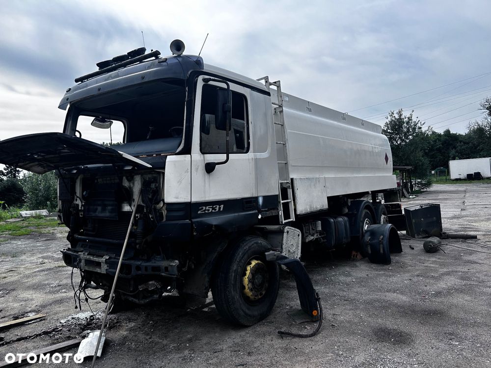 Mercedes-Benz Zbiornik paliwa