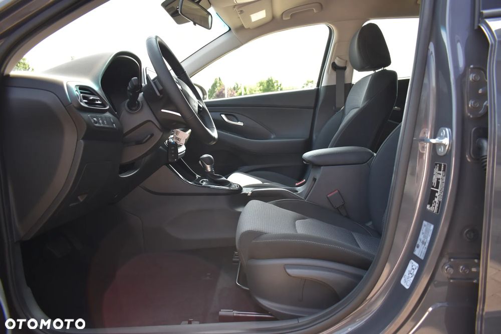 Hyundai i30 1.6 T-GDI Modern DCT - 22