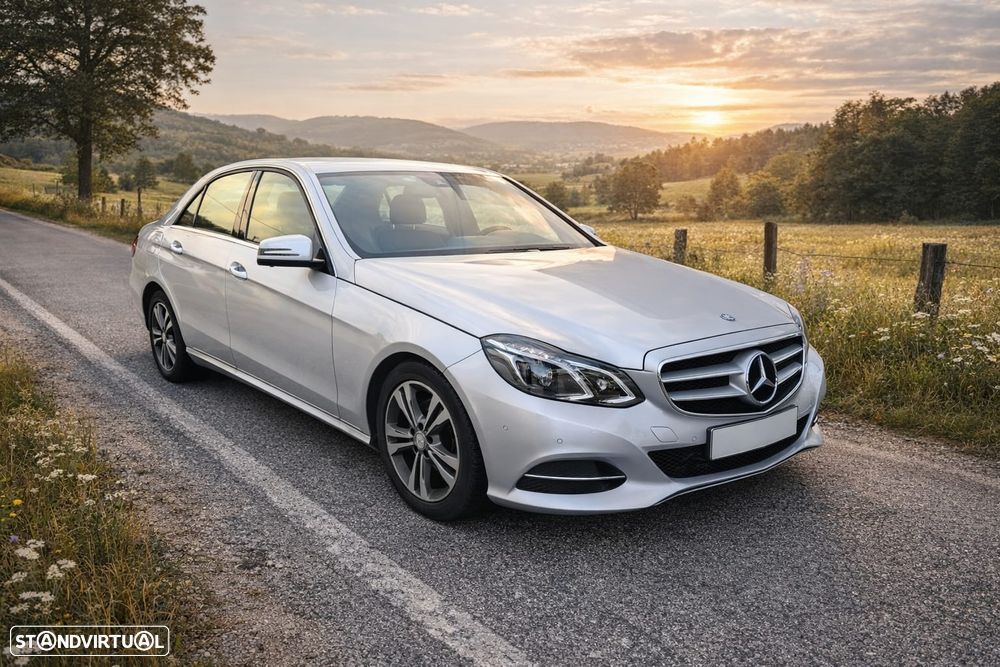 Mercedes-Benz E 300 BLUETEC Hybrid Elegance - 1