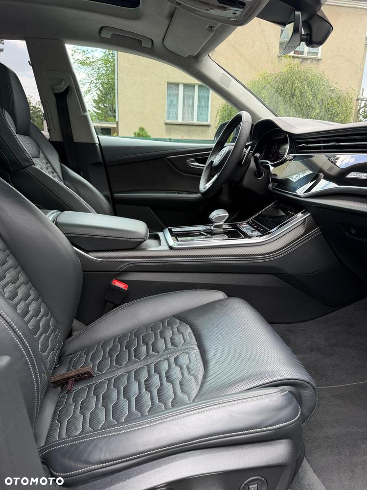 Audi RS Q8 - 5