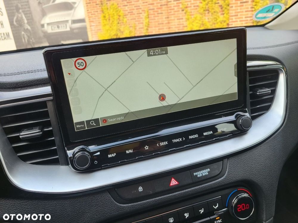 Kia Ceed - 13