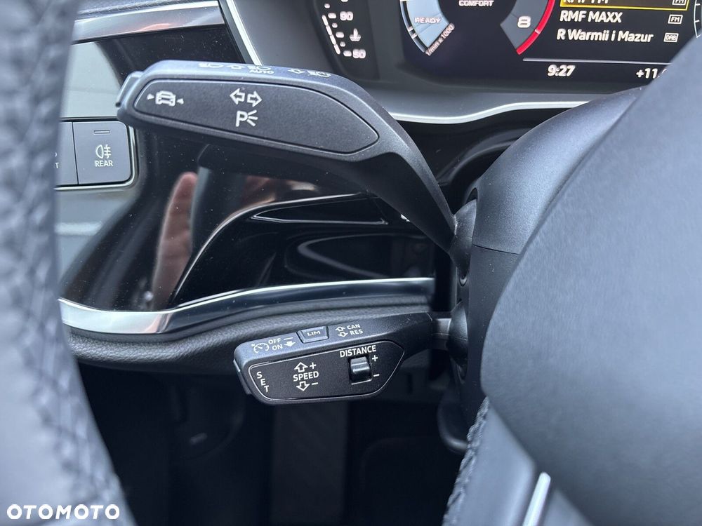 Audi Q3 Sportback - 12