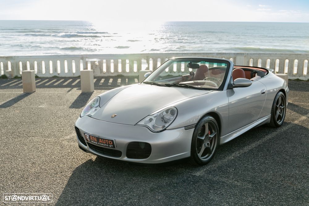Porsche 911 (996) Carrera 4 Cabrio - 1