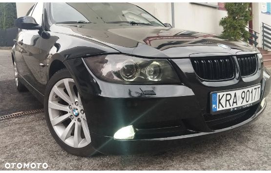 BMW Seria 3 318i - 4