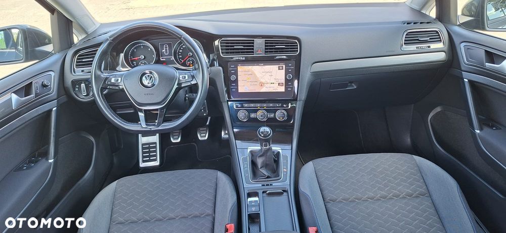 Volkswagen Golf 1.6 TDI SCR Join - 12