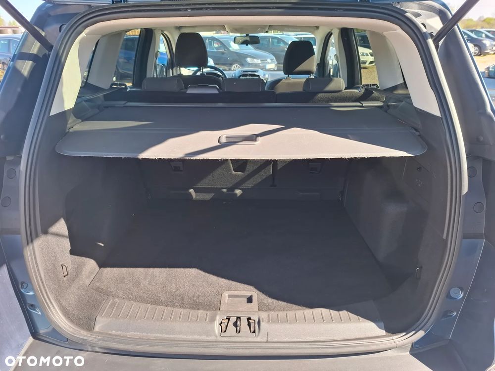 Ford Kuga 1.5 TDCi 2x4 Titanium - 24