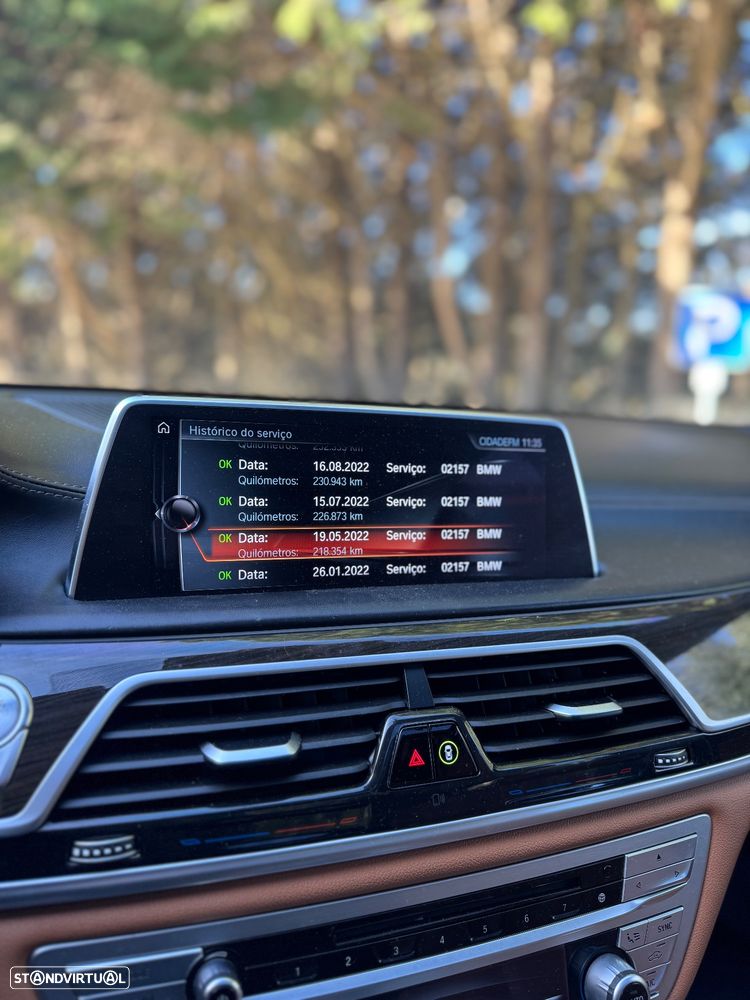 BMW 740 Ld xDrive Pack M - 36