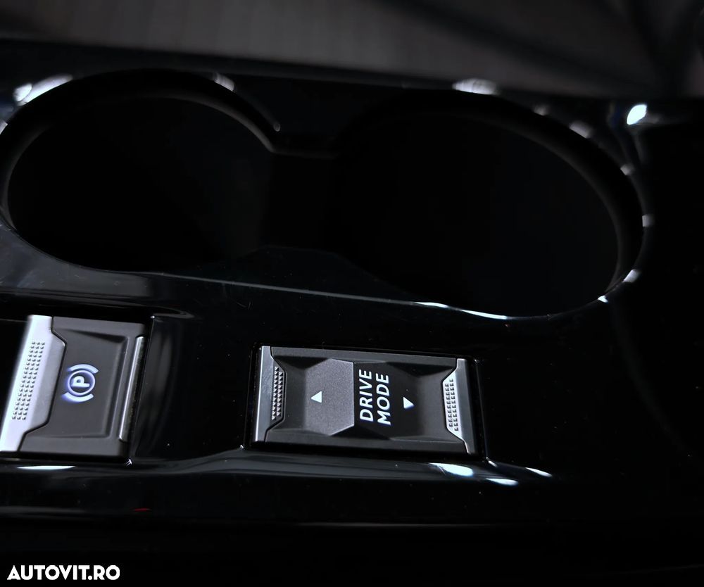 Peugeot 2008 PureTech 130 EAT8 Allure - 15