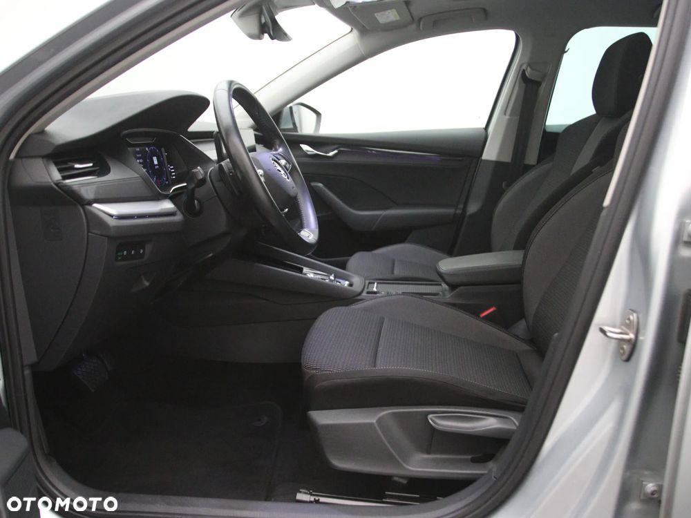 Skoda Octavia 2.0 TDI SCR Clever DSG - 4