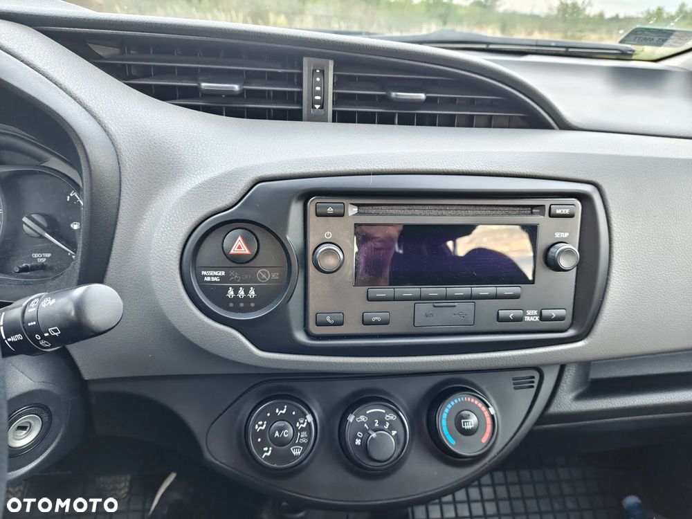 Toyota Yaris 1.0 Active - 17