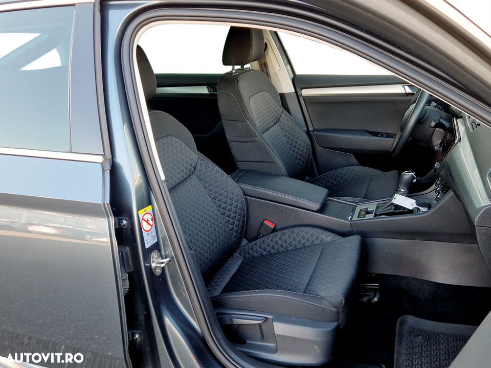 Skoda Superb 2.0 TDI DSG Ambition - 15