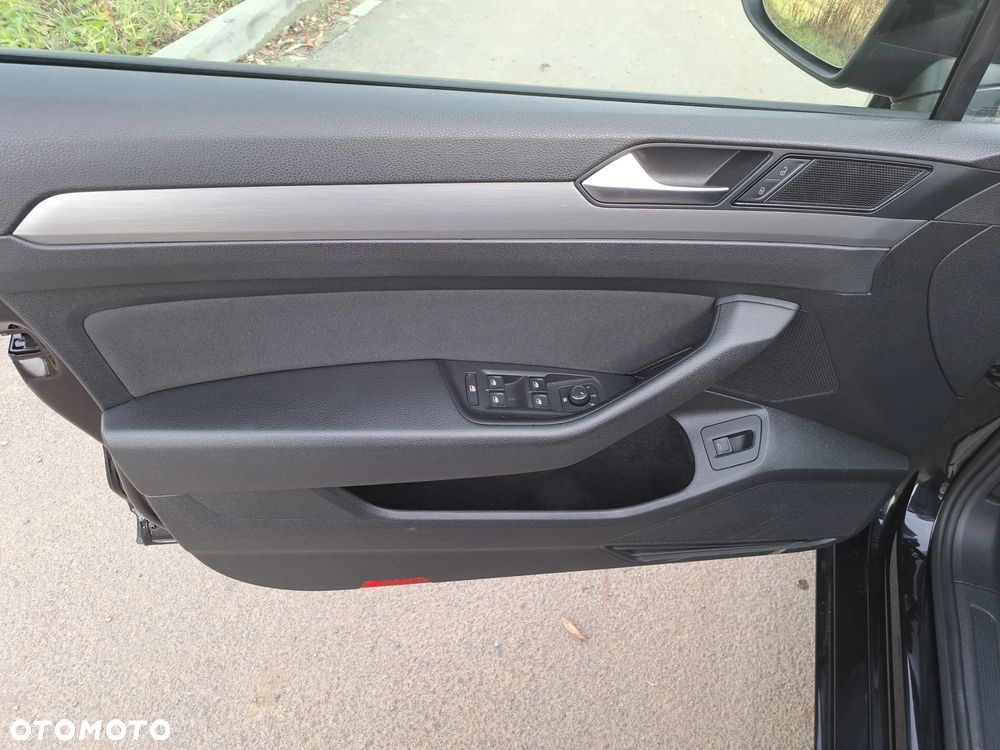 Volkswagen Passat 1.5 TSI EVO Essence - 11