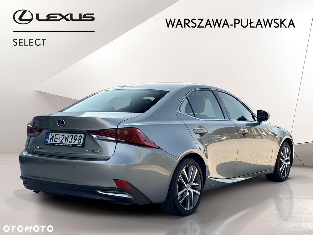 Lexus IS - 5