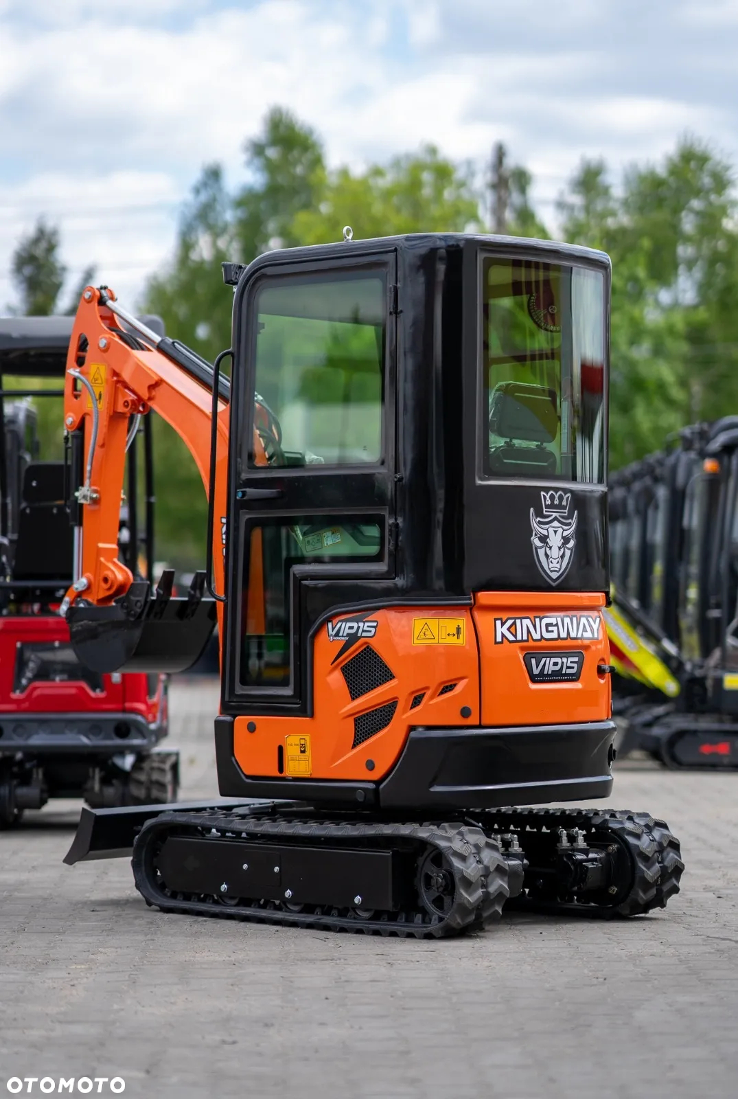 Kingway SV15 JOISTICK KABINA Ramię skr 1500kg 3 łyżki 3-cyl SILNIK 25KM D - 2