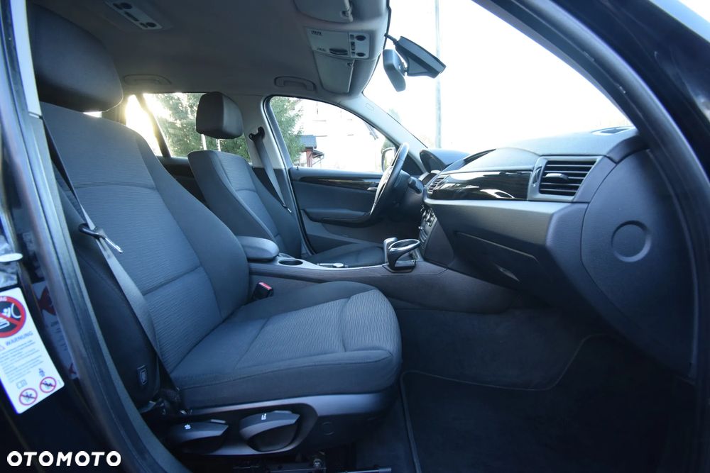 BMW X1 sDrive20d - 16