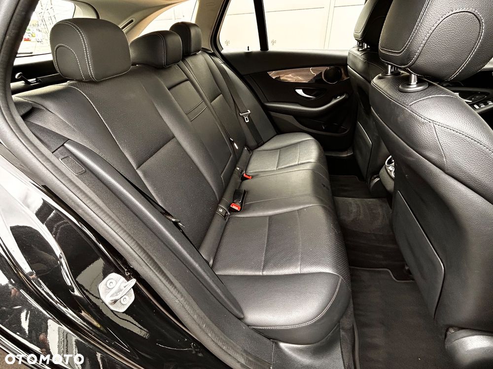 Mercedes-Benz Klasa C 200 d T 9G-TRONIC Exclusive - 28