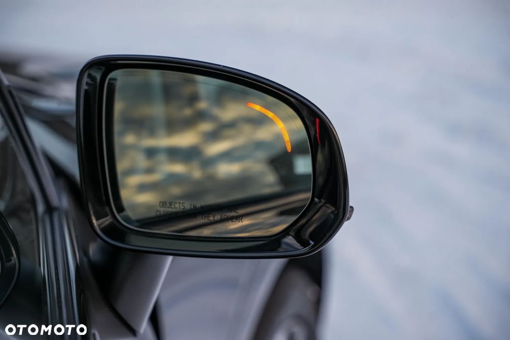 Volvo XC 60 B5 B AWD Ultimate Black Edition - 22