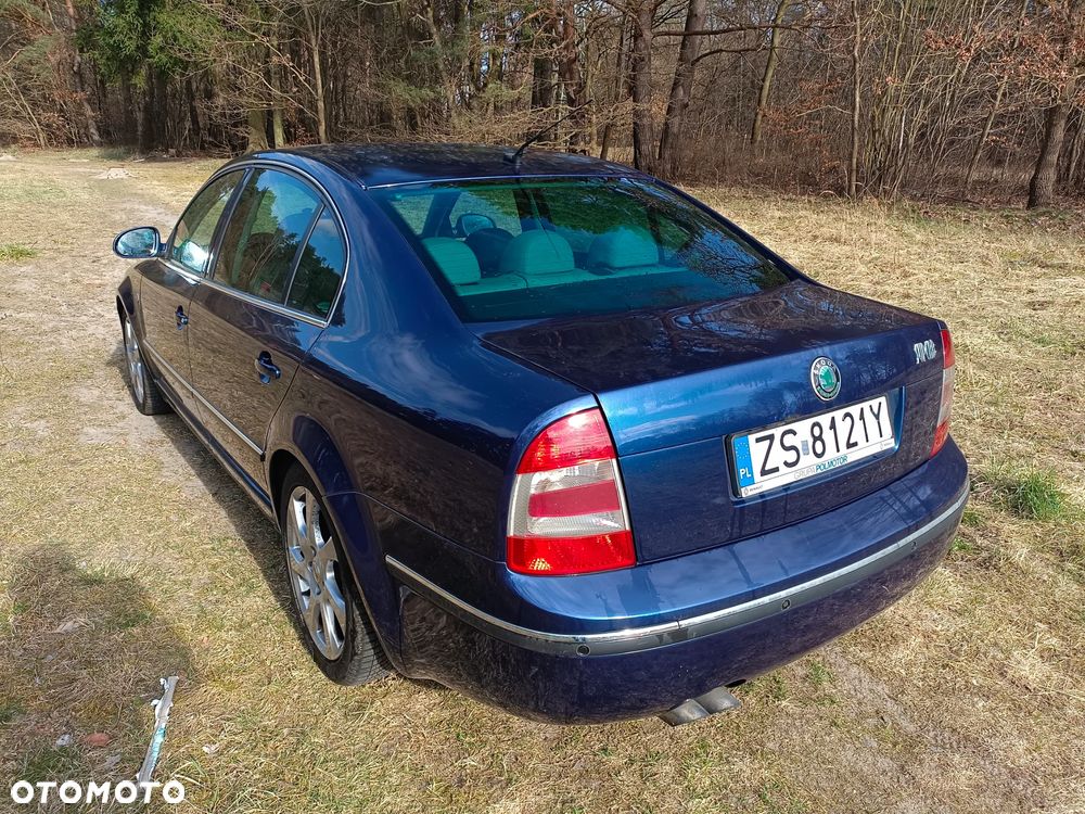 Skoda Superb 2.0 TDI DPF Ambiente - 3