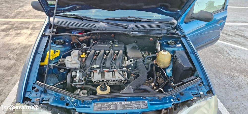 Renault Mégane 1.4 16V RXE AC - 6